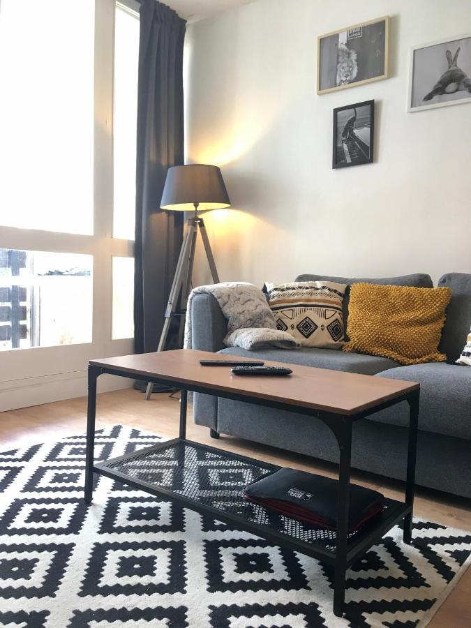 Airelles, Bel Appartement Cadre Naturel, Loggia Et Vue Montagne Font-Romeu-Odeillo-Via Екстериор снимка